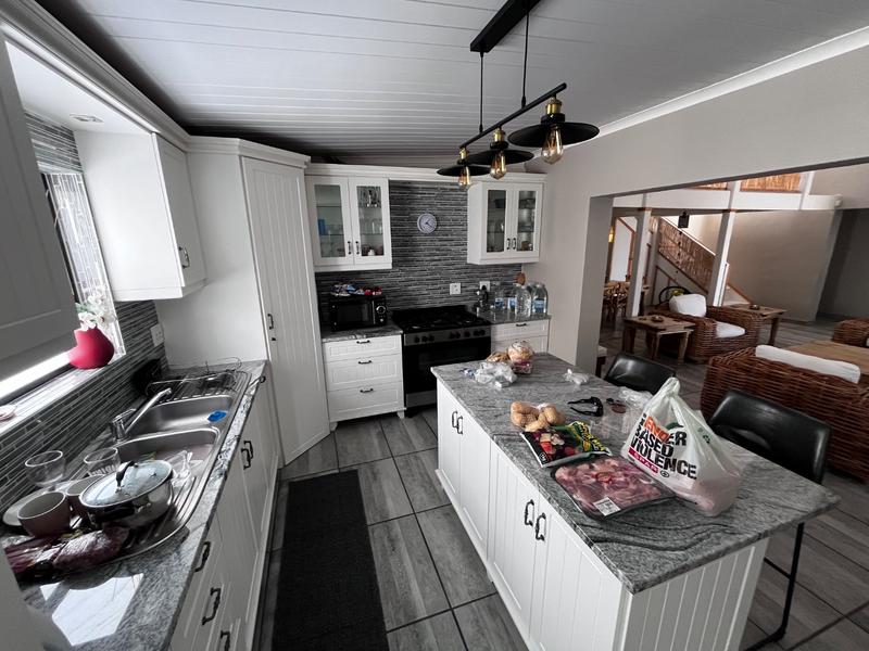 3 Bedroom Property for Sale in Dwarskersbos Western Cape